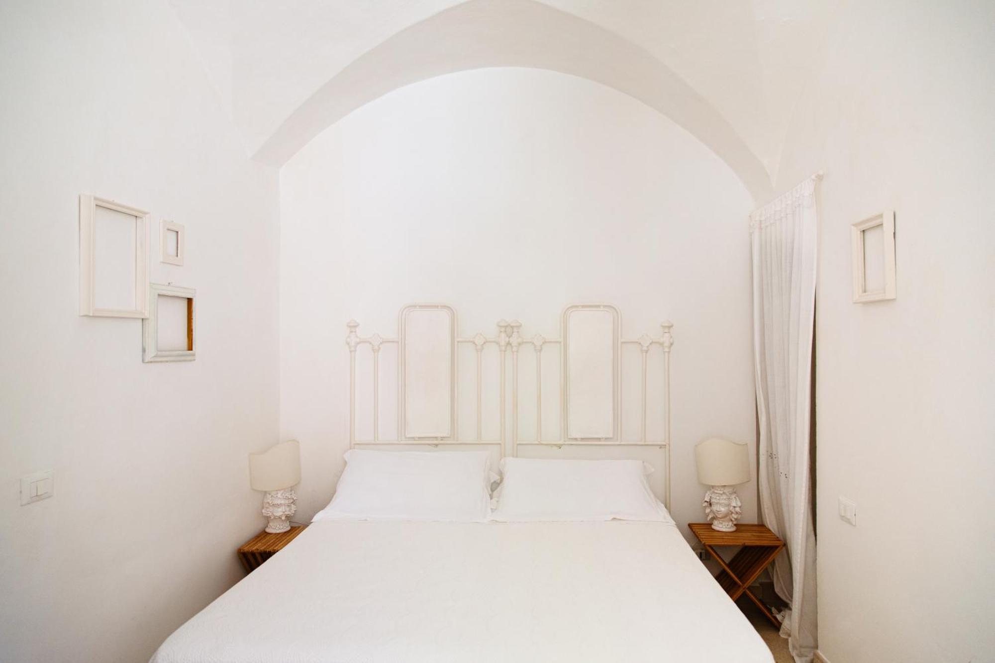 Bed and Breakfast Palazzo De Mori Otranto Esterno foto